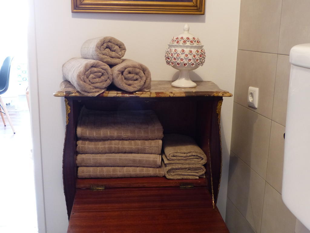 Bairrus Lisbon Apartments - Alfama エクステリア 写真